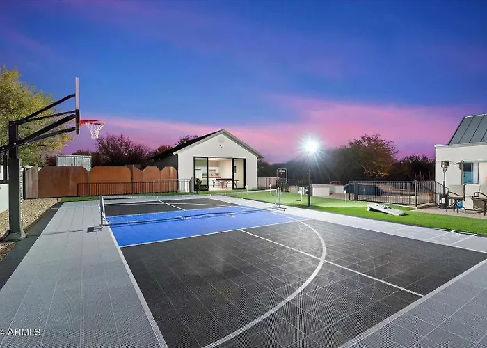 Private Pickleball Court Pool Heat Fire Pit Holiday home Cave Creek