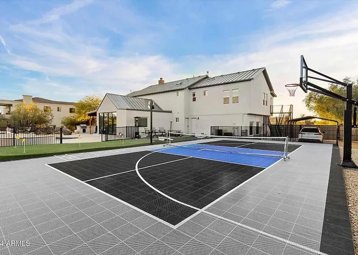 Holiday home Private Pickleball Court Pool Heat Fire Pit *