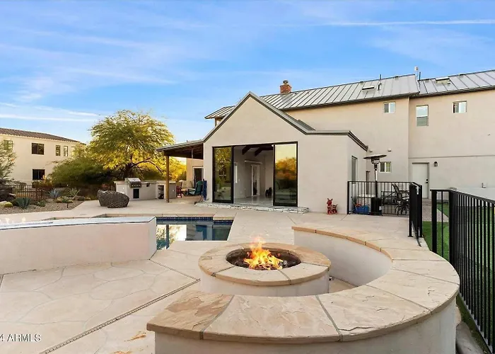 Private Pickleball Court Pool Heat Fire Pit * Cave Creek
